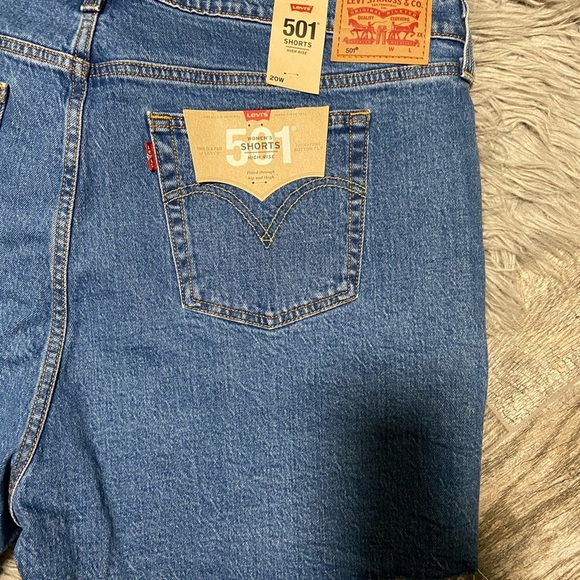 LEVI’S shorts high rise - Picture 6 of 10